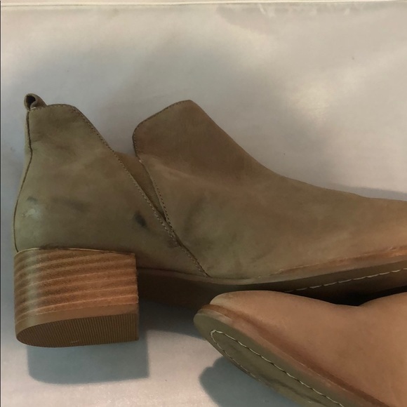 NWOT Anthropologie Seychelle's Tan Chelsea booties - Picture 7 of 8